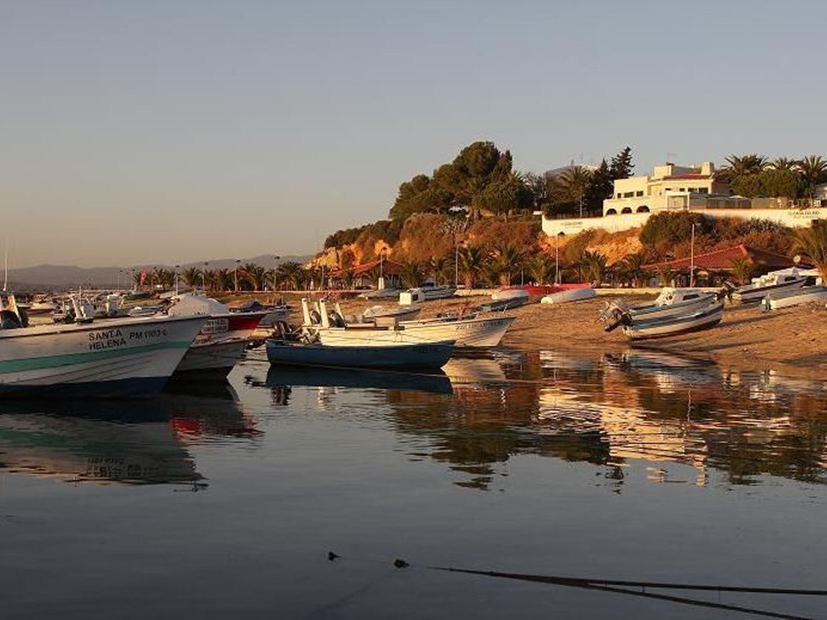 Yellow Alvor Garden Екстериор снимка