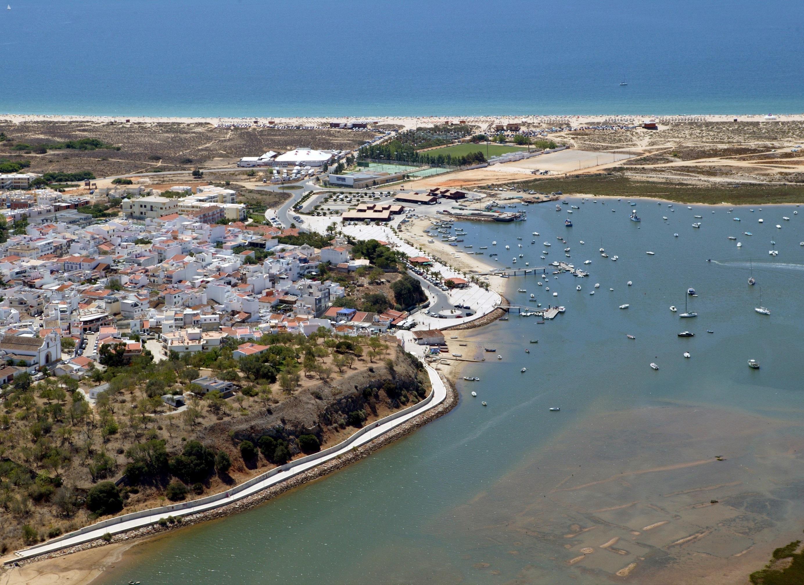 Yellow Alvor Garden Екстериор снимка